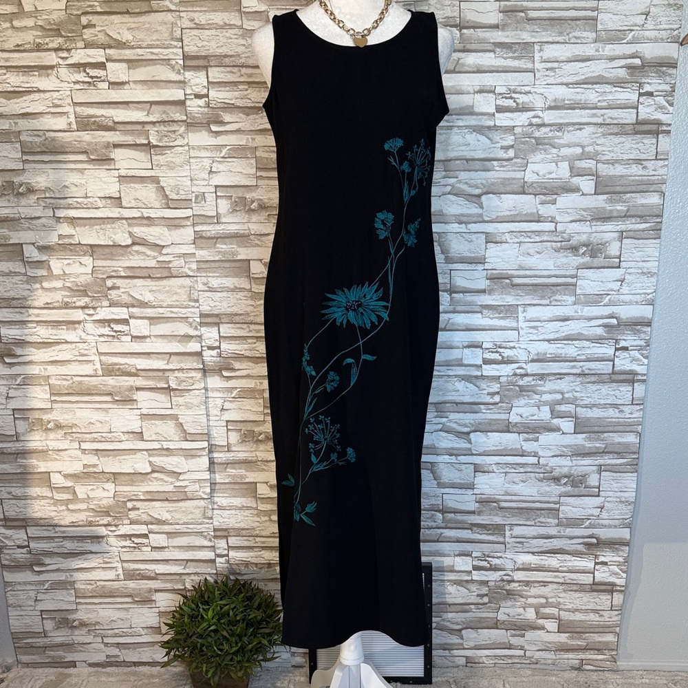 STUDIO Easy Petite 8 Vintage Elegant Black Embroidered Floral Dress